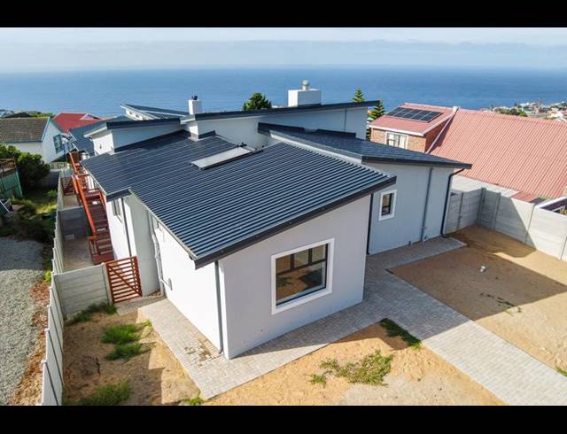 3 BEDROOM HOUSE FOR SALE IN DANA BAY